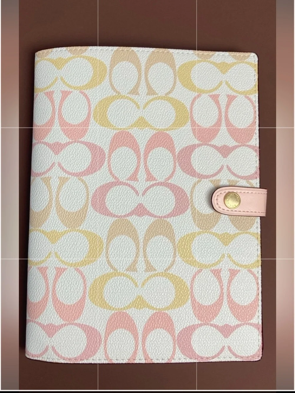 🌸🌷🌸 COACH SIGNATURE NOTEBOOK IN PASTEL PINK / BLUSH LIGHT YELLOW 🌸🌷🌸